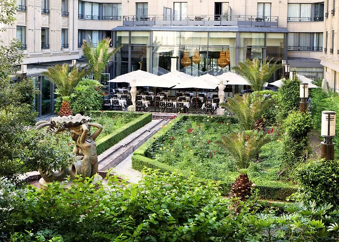 L'hotel Du Collectionneur 5*