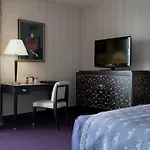 Hotel L'hotel Du Collectionneur