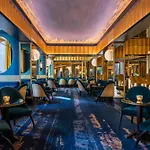 L'hotel Du Collectionneur 5* パリ