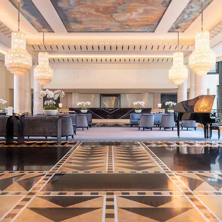 Hotel L'hotel Du Collectionneur 5*