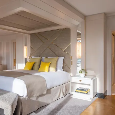 L'hotel Du Collectionneur מלון 5*