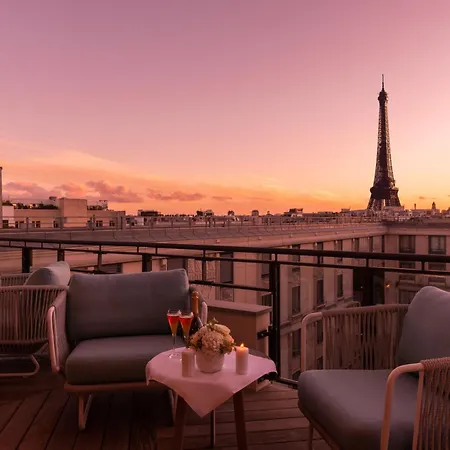 Hotel L'hotel Du Collectionneur 5*