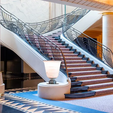L'hotel Du Collectionneur 5*