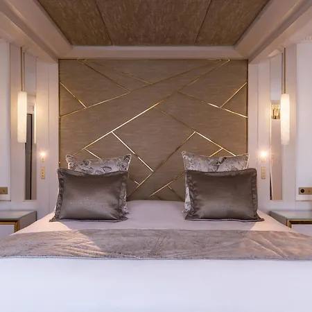 L'hotel Du Collectionneur 5*