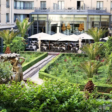 L'hotel Du Collectionneur 5*