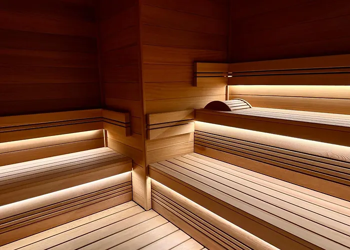 Hotel L'hotel Du Collectionneur 5*