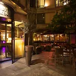 فندق دو كوليكشانور أرك دو تريومف