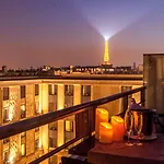 دو كوليكشانور أرك دو تريومف 5* باريس
