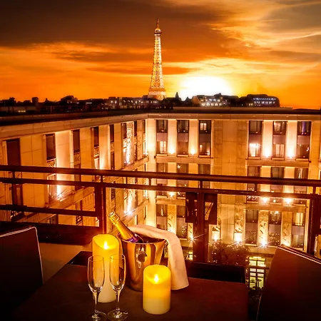 ホテル L'hotel Du Collectionneur 5*