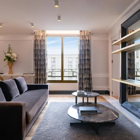L'hotel Du Collectionneur ホテル 5*