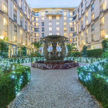 ホテル L'hotel Du Collectionneur