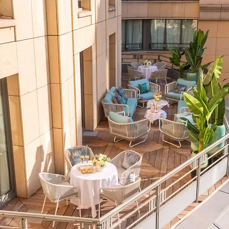 L'hotel Du Collectionneur 5*