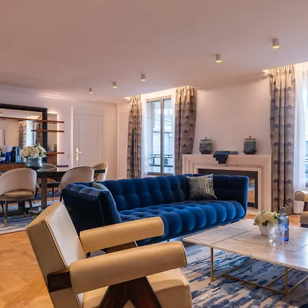 ホテル L'hotel Du Collectionneur 5*