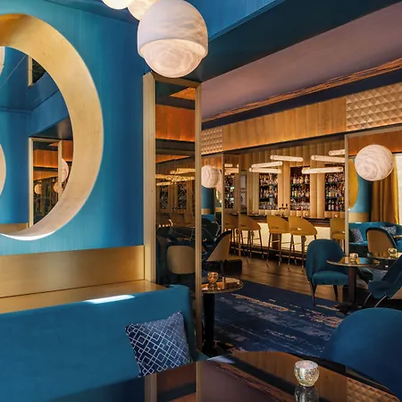 ホテル L'hotel Du Collectionneur パリ