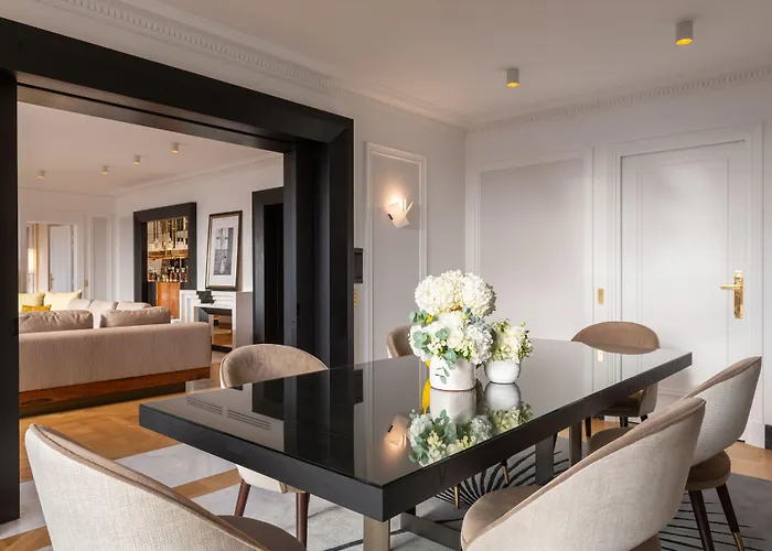 L'hotel Du Collectionneur 5*